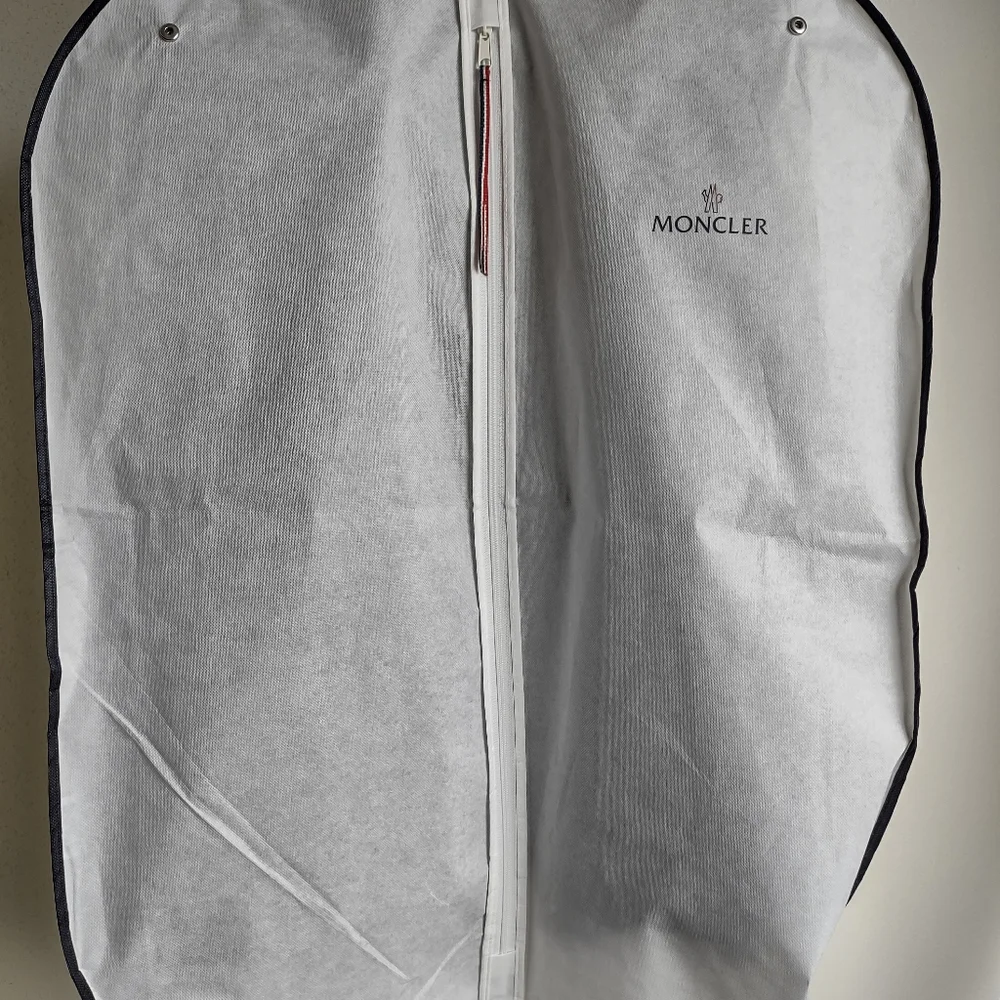 Quilted Moncler Vest 5 - Picture 4 of 11